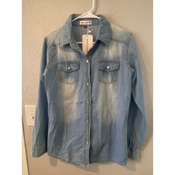 AvaCostume Women's Long Sleeve Double Pocket pearl buttons Denim Shirt NWT - Picture 1 of 7
